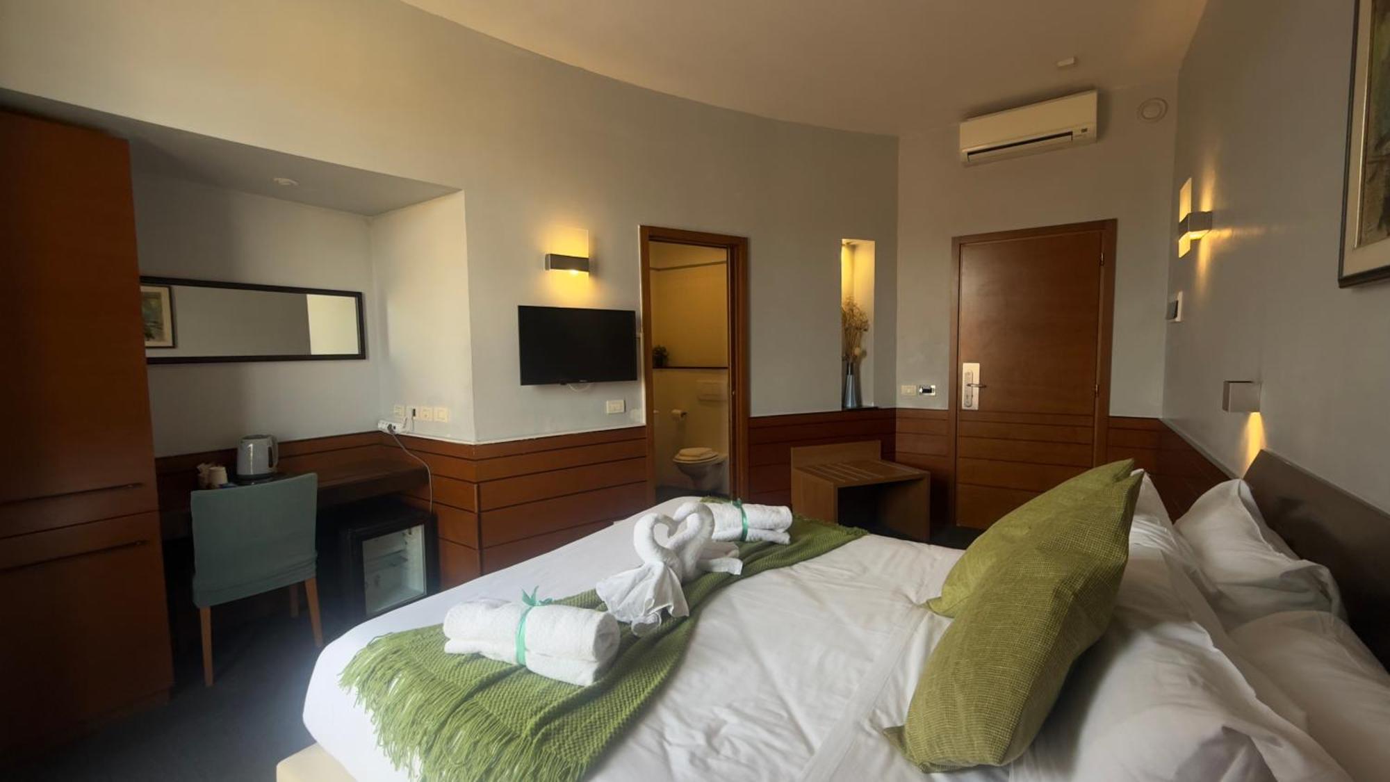 Romalive Hotel Kültér fotó
