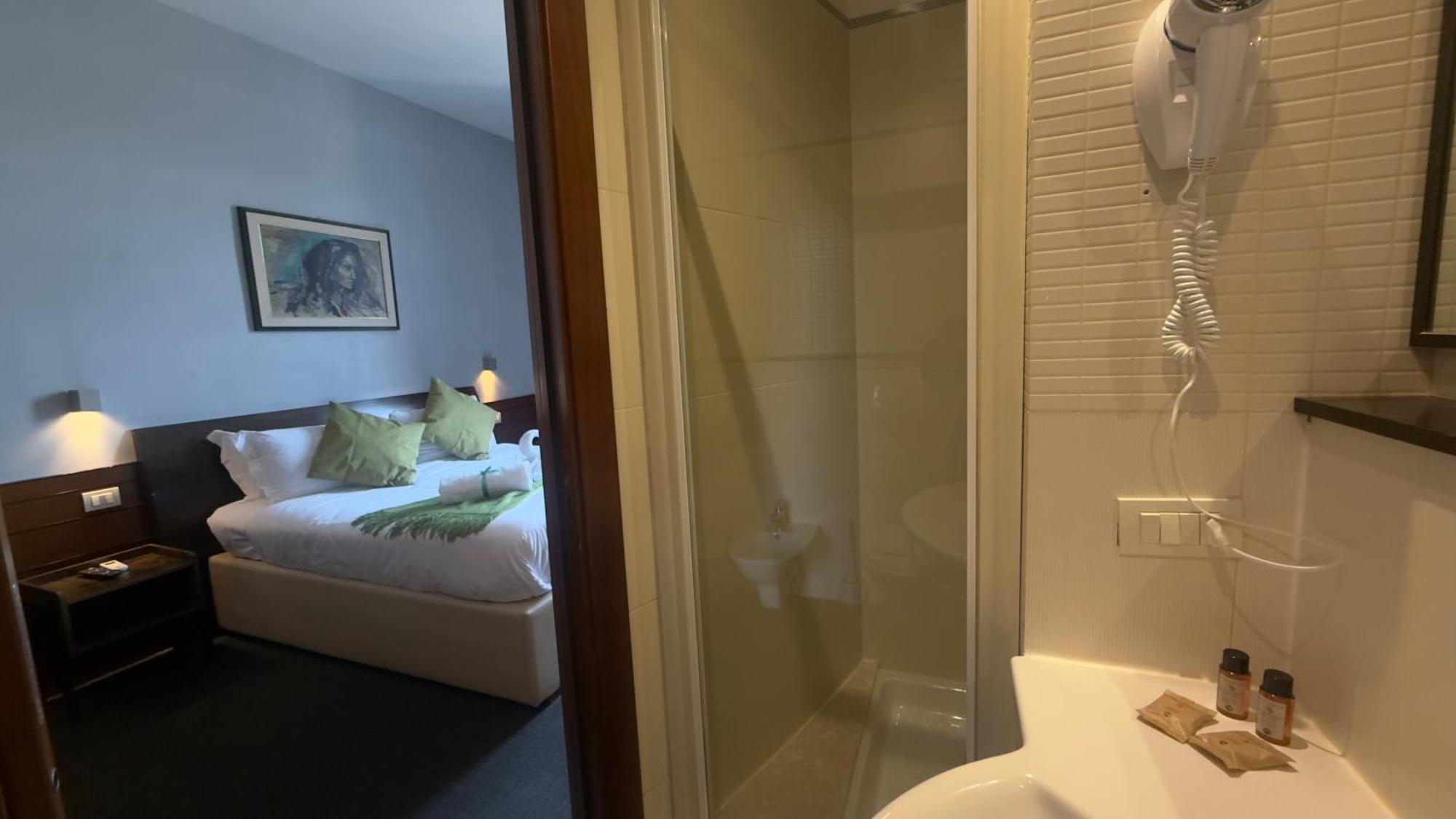 Romalive Hotel Kültér fotó